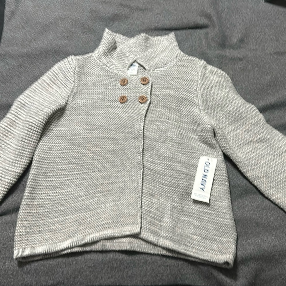 Old Navy sweater
